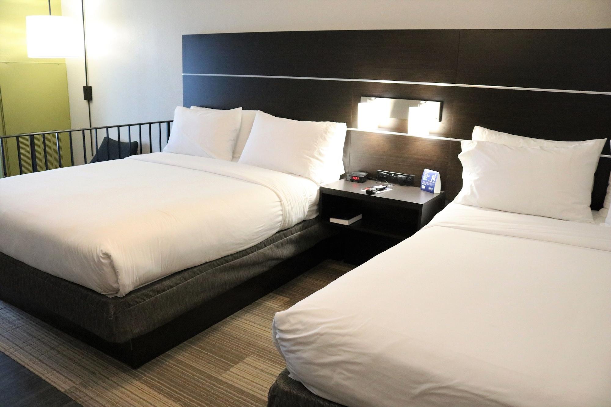 Holiday Inn Express Hotel & Suites Columbia-Fort Jackson By Ihg Zewnętrze zdjęcie